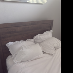 Queen Bedroom Set- Living Spaces