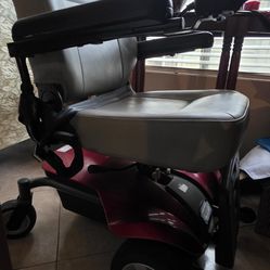 Never used senior chair electric powered