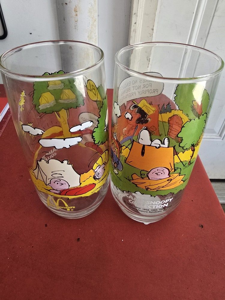 PEANUTS VINTAGE GLASSES McDonald's 