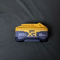 Dewalt 8ah XR Power Pack Battery 