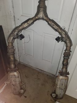 G37 Stock Exhaust Part