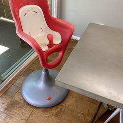 Boon Modern Highchair
