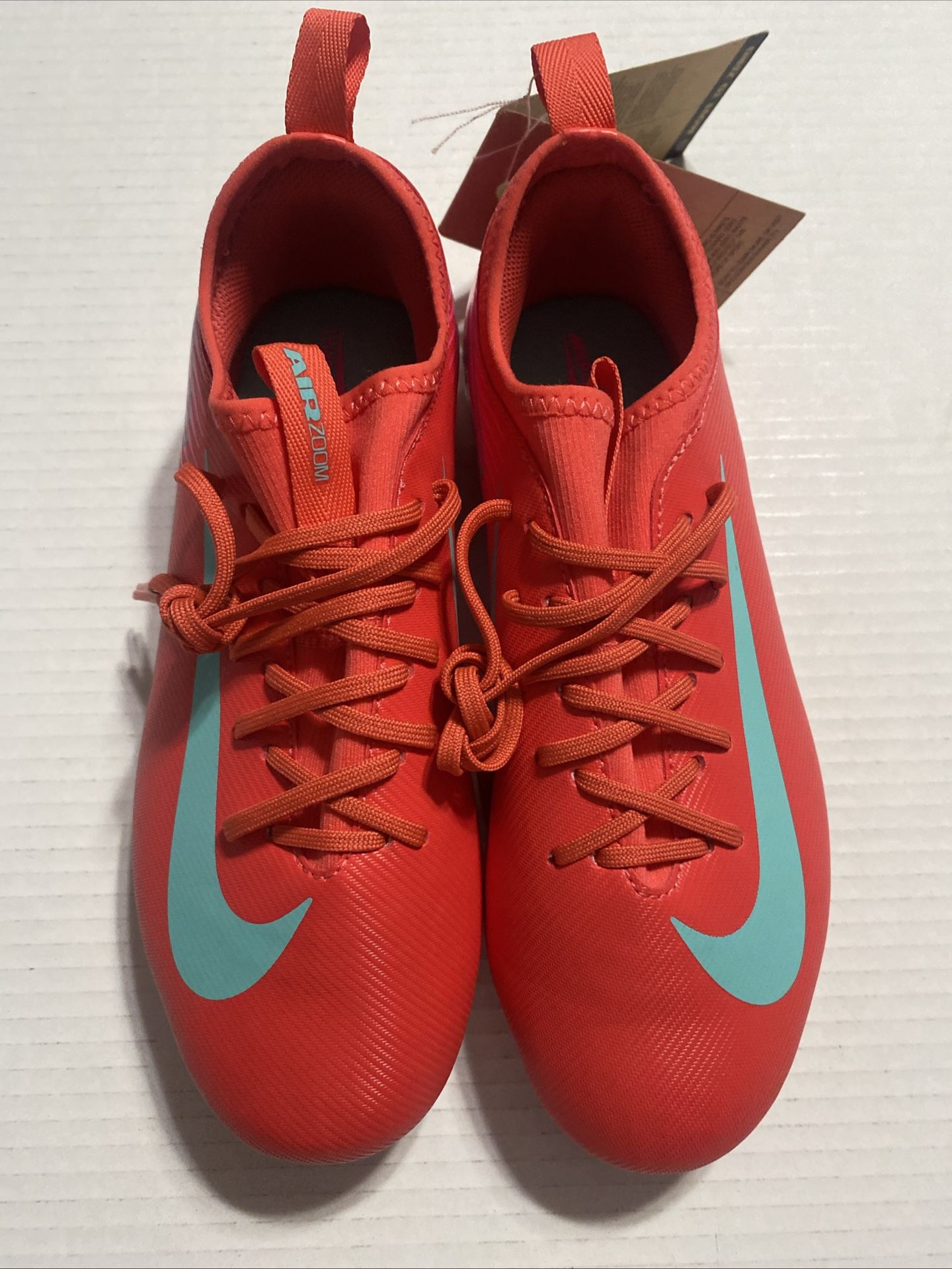 Youth Nike Soccer Cleats Size 6