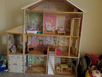 Doll house