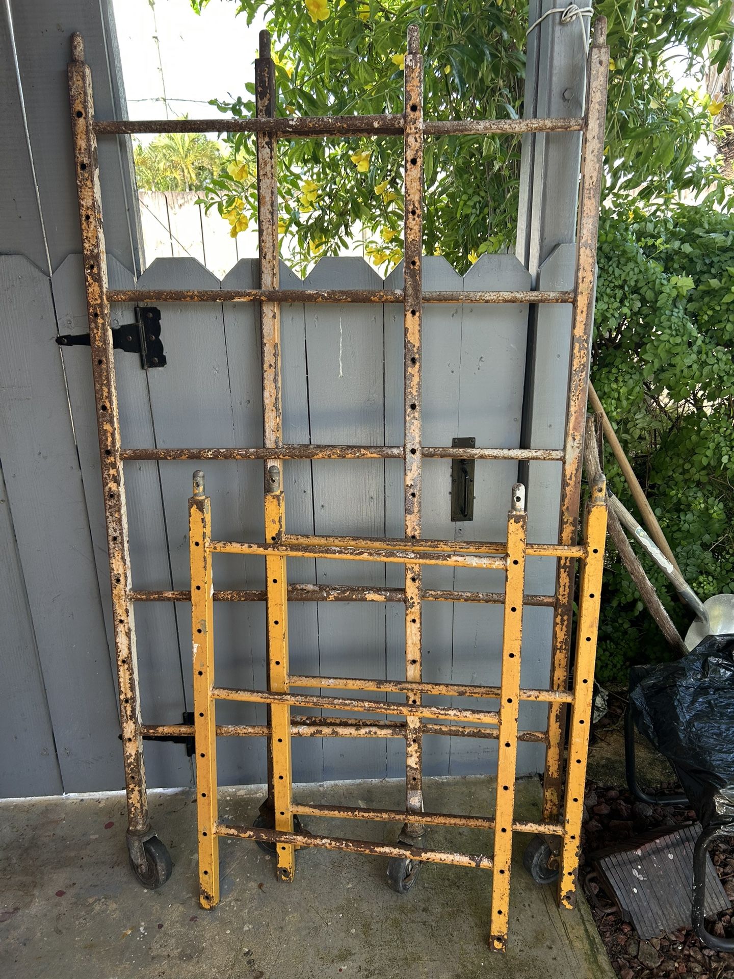 Perry Scaffolding System