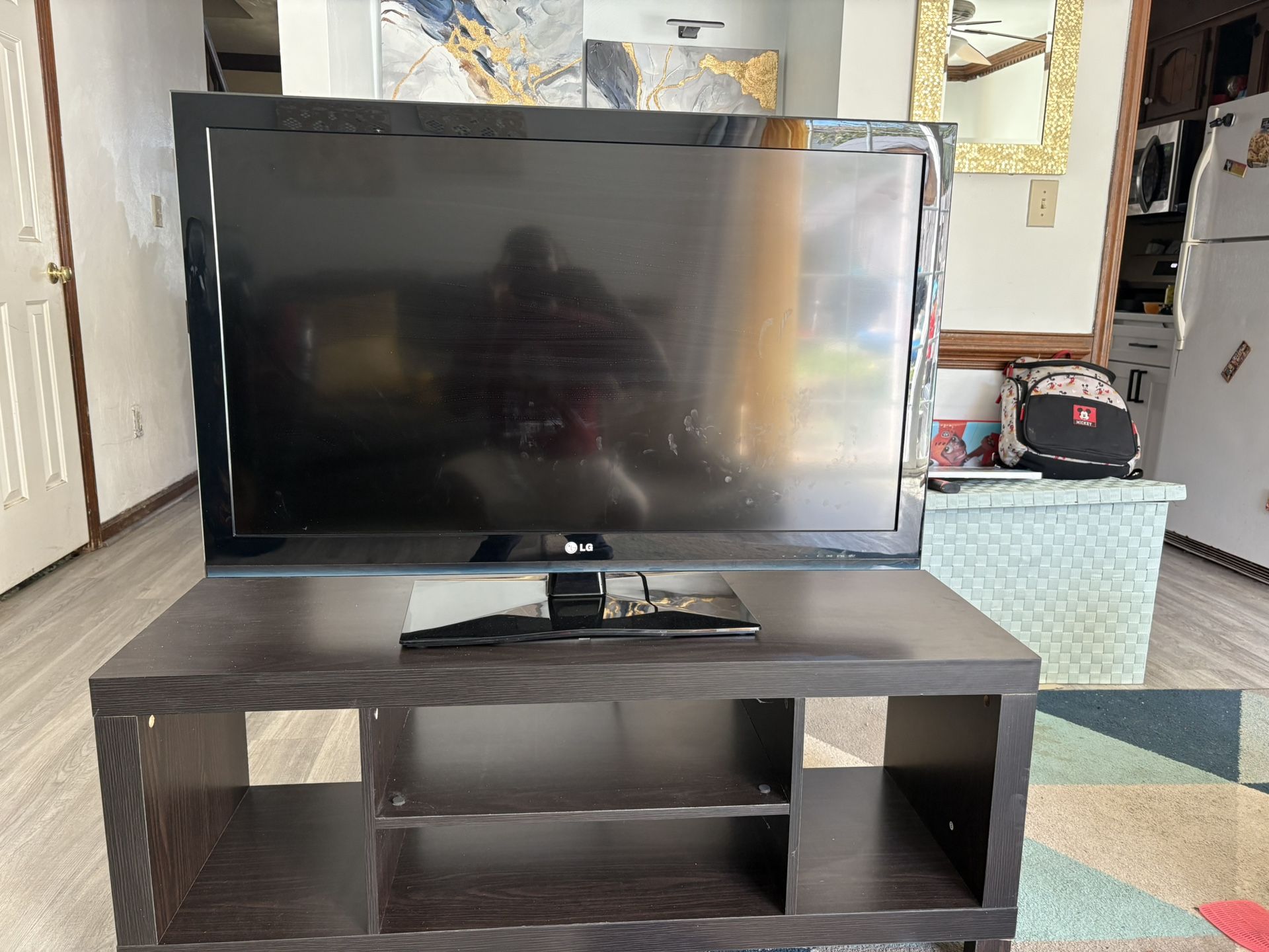 42 Inch Tv With Stand