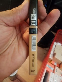 Maybelline Fit Me Concealer Shade 020
