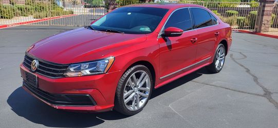 2017 Volkswagen Passat 4 cylinders, gas saver