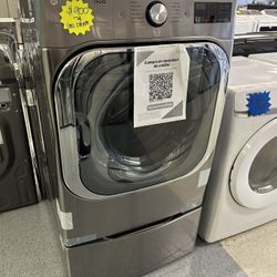 LG Gas Dryer With Pedestal 0A