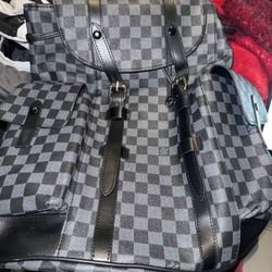 LOUIS VUITTON CHRISTOPHER MM BLACK CHECKERED BAG