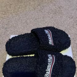 Balenciaga Slides 