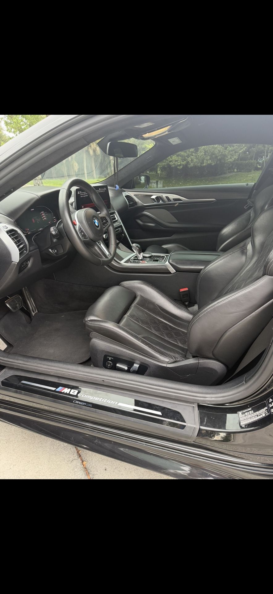 BMW M8 COMPLETE BLACK INTERIOR