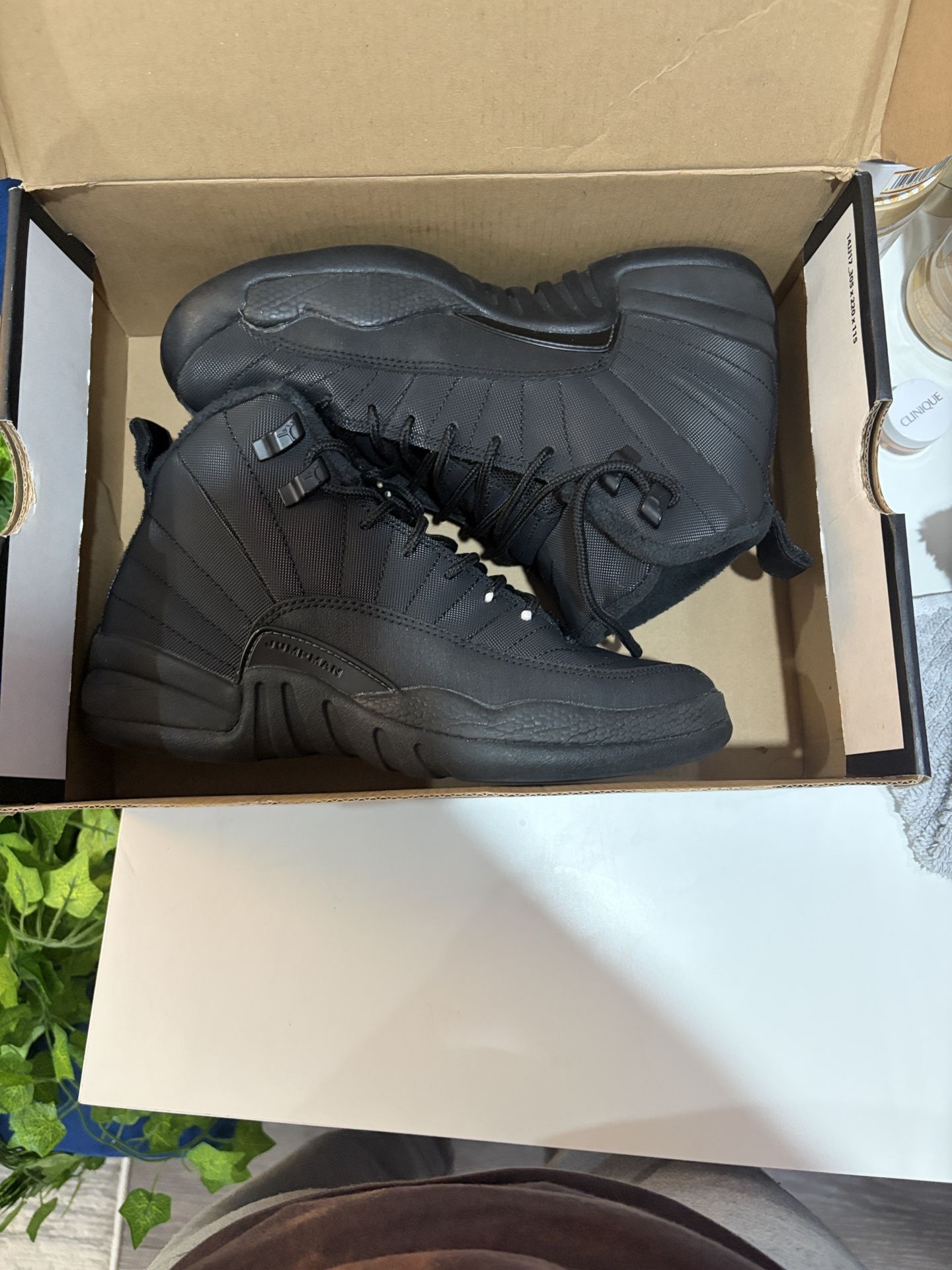 jordana/black/size 5