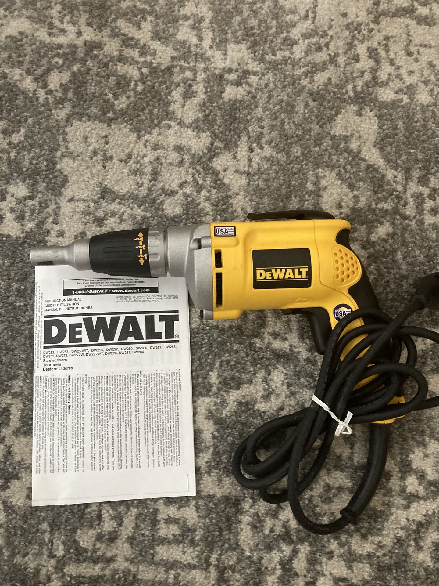 FOR SALE BRAND NEW DEWALT DRYWALL SCREW GUN 