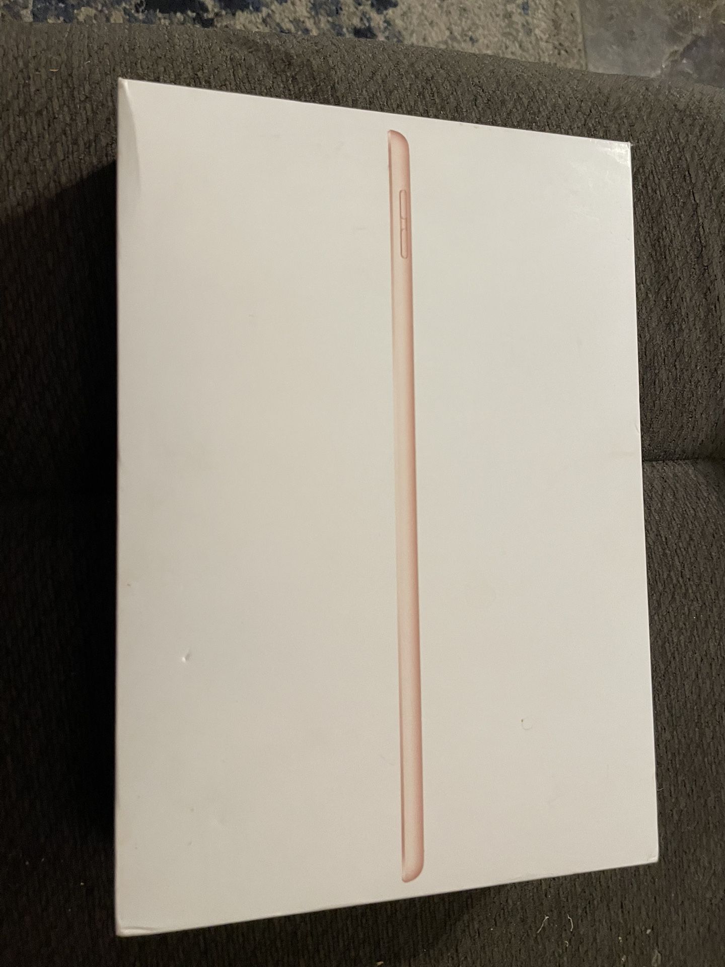 Rose gold iPad New Condition 8th Generation