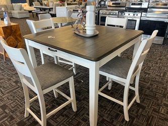 5 PIECE DINING TABLE SET 
