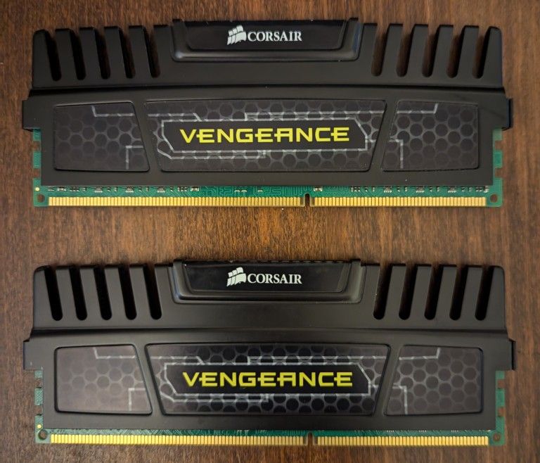 Corsair Vengeance 16 GB (2x8GB) DDR3-1866 Ram Sticks Model: CMZ32GX3M4X1866C10