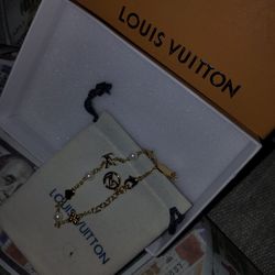 Louis Vuitton Bracelet 50% Off 300 No Low Bid Offers If You Don't Have 300 Do Not Hit Me Up