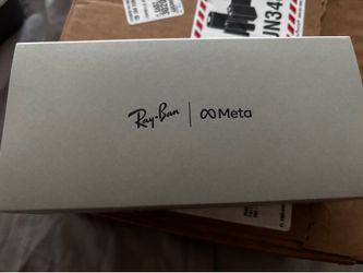 Ray ban meta wayfarer smart glasses