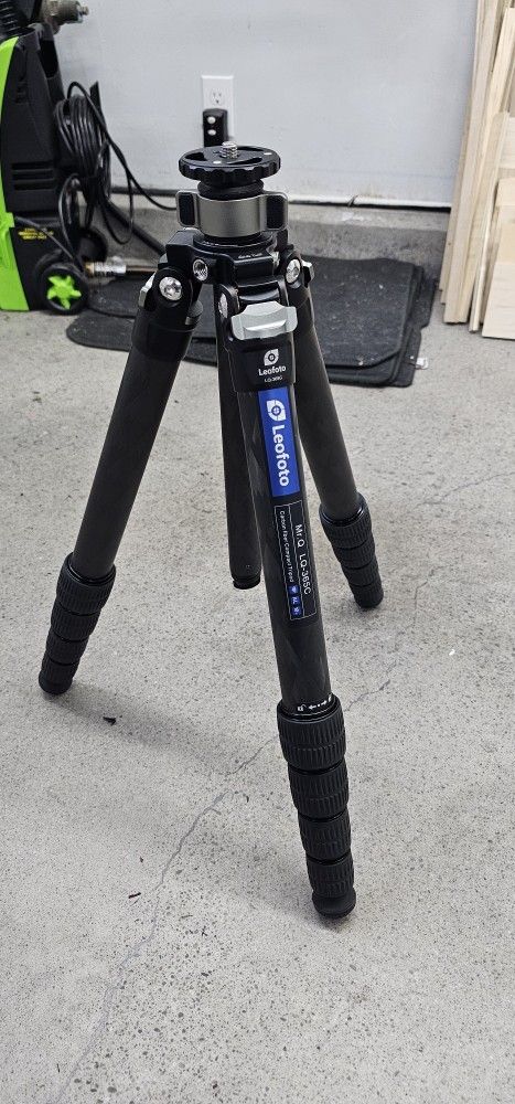 Carbon Fiber Tripod: Leofoto LQ-365C