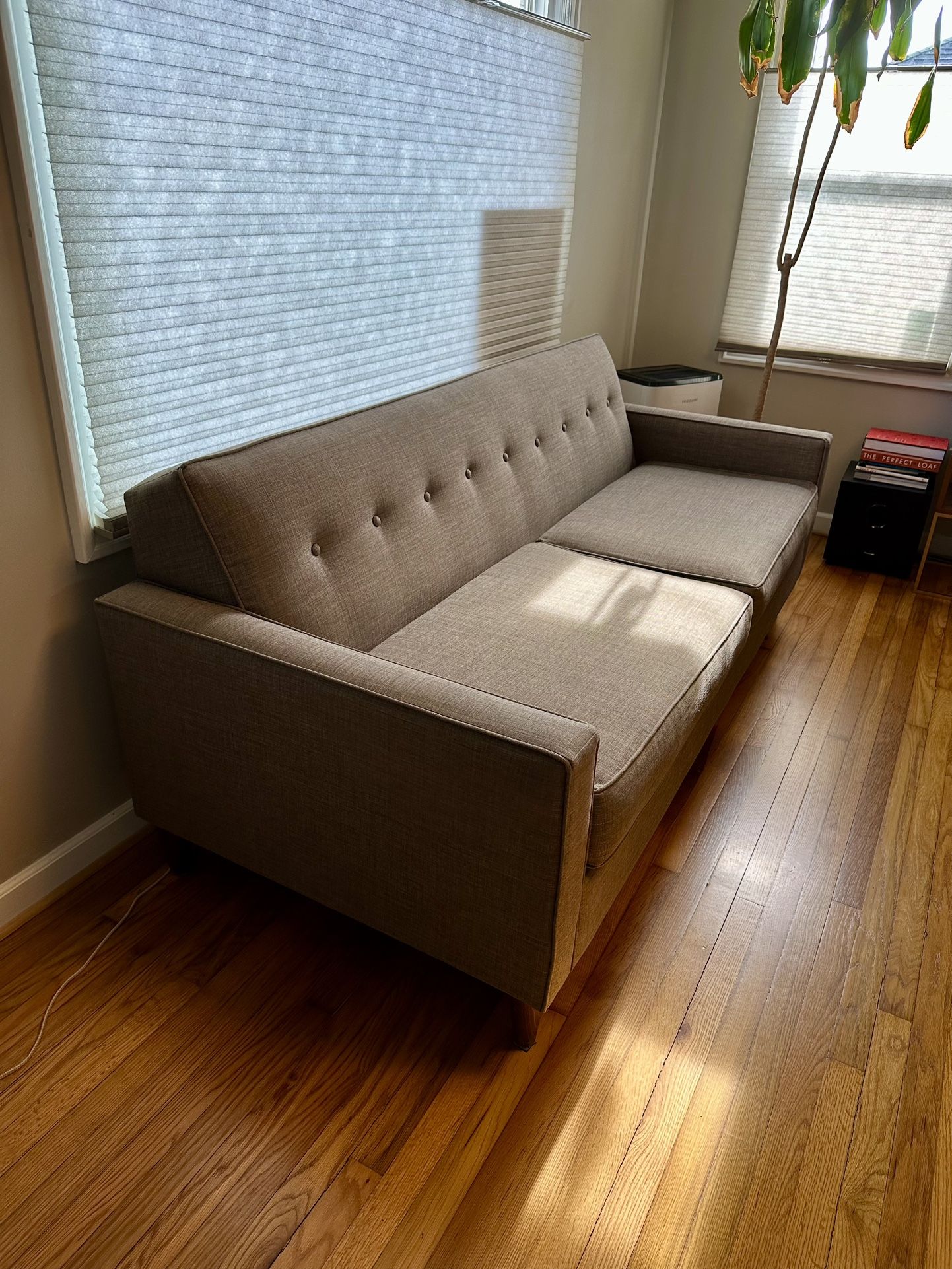 Modern Couch Sofa, Excellent Condition
