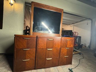 9 drawers dresser with marble finish on top
