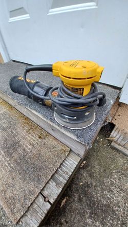 Dewalt 5inch sander