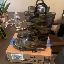 Rain boots