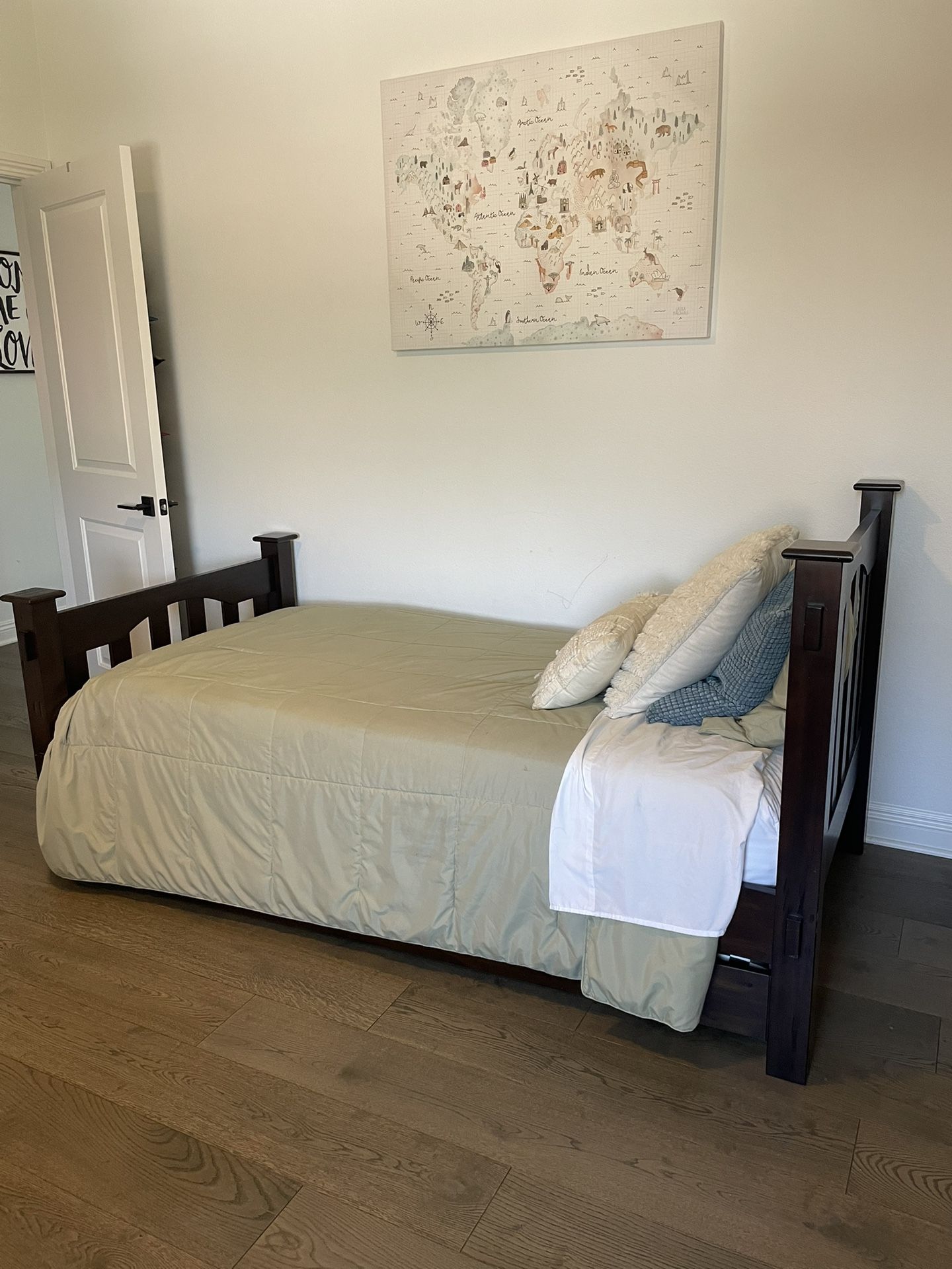 Kids Bedroom Set With Trundle- Pottery Barn