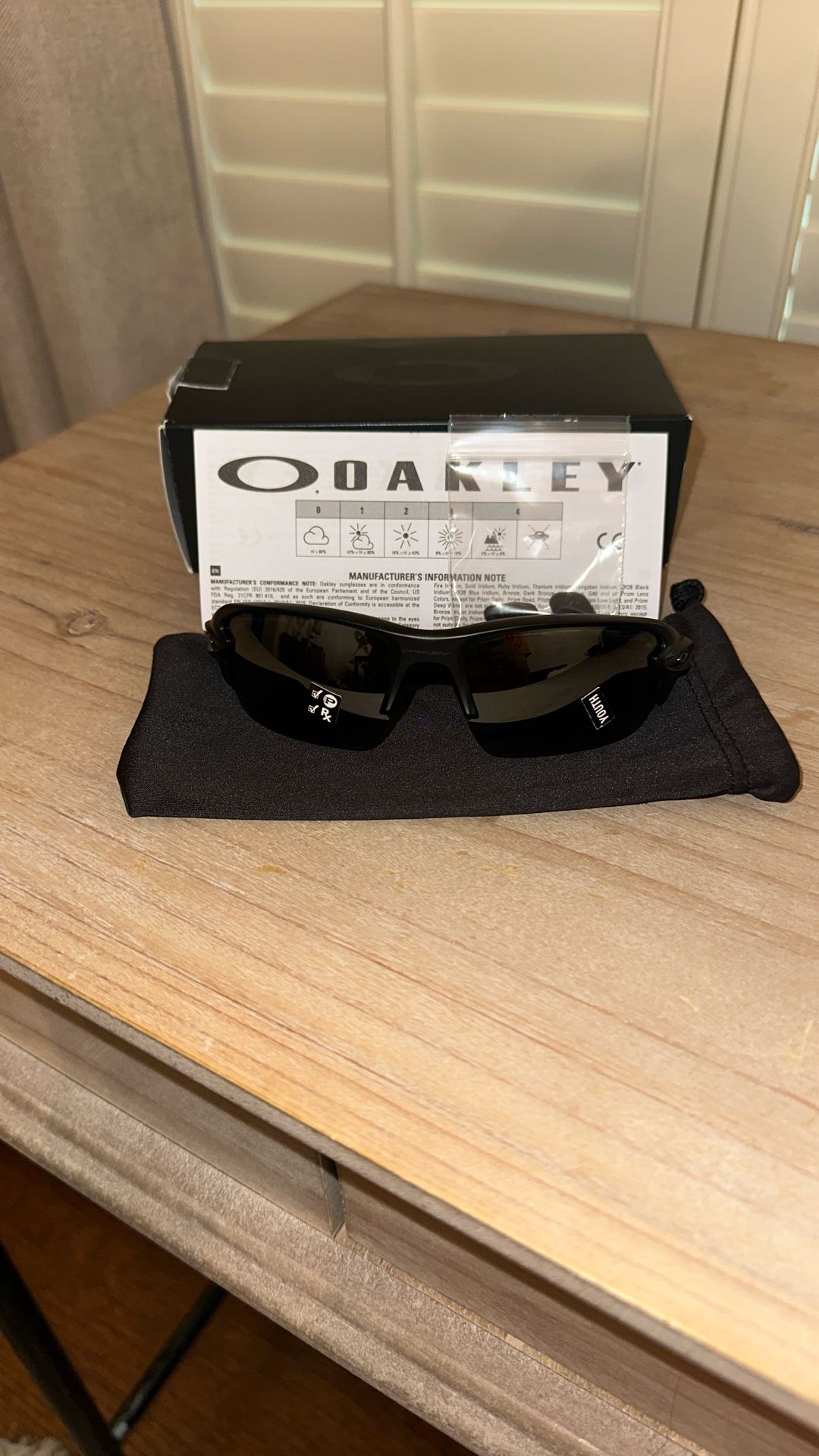 Oakley0oj9005 XS Kids Matt Black Polarized Sunglasses