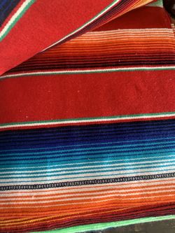 Sarapes Mexicanos de todos los colores! Para su próximo evento o fiesta!