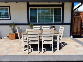 Dining table with 6 chairs