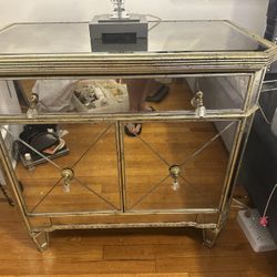 2 Safavieh Mirrored Nightstands 
