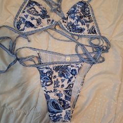 Women's 2 Piece Swimsuit.  String Bikini 