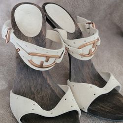 Gucci Slingback Cream Pumps