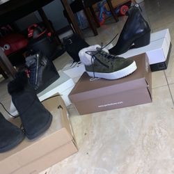 5 Pairs Of women’s Shoes 
