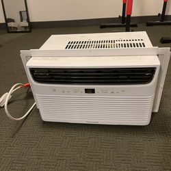 NEW Frigidaire 8,000 BTU Air Conditioner