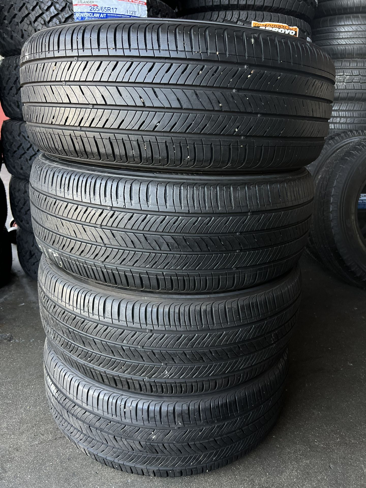 215/55/17 Set Of 4 Kumho Solus 90% Installed And Balanced Set De 4 Llantas Kumho Como Nuevas Instaladas Y Balanceadas