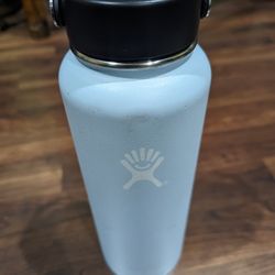 Brand New Limited Edition 40 ounce Hydro Flask for Sale in Glendale, AZ -  OfferUp