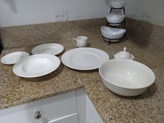 🌟Mikasa Italian Country Side Dinnerware Set For 8 People In Ceramic. 40 Pieces