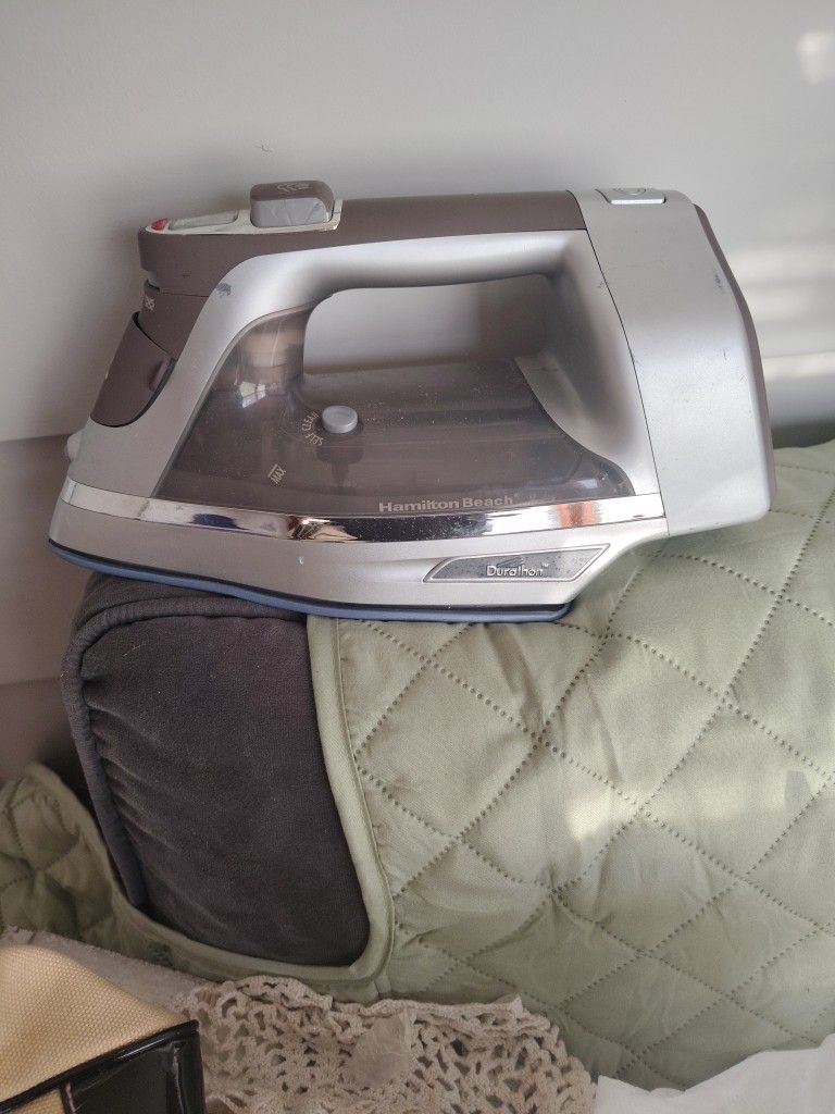 Iron Hamilton Beach Durathon