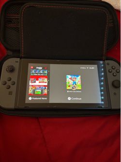 Nintendo Switch V1 Bundle (Flawless Screen!) w/ Case & Game