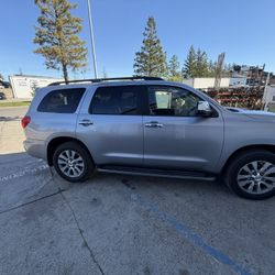 2010 Toyota Sequoia
