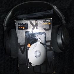 Gaming Hard Drive And Headphones