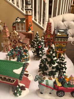 Christmas Village Collection Figurines Set