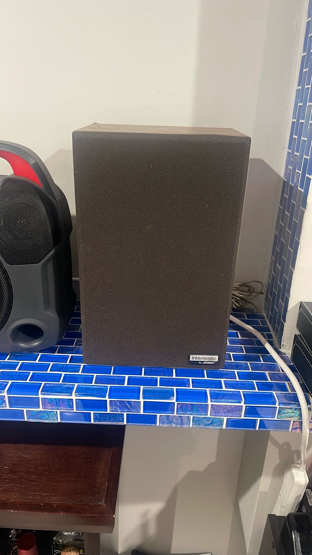 2 Speakers Interaudio by Bose 14inches X 9 Inches Brown Color Great Condition Must Go!!!