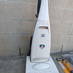 RICCAR VINTAGE VACUUM