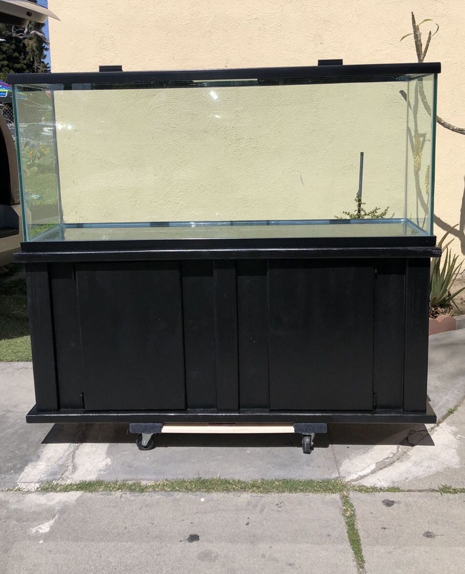 150 GALLONS FISH TANK AND STAND (BRAND NEW) 5X2X2
