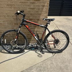 Trek Bike $300
