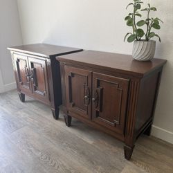 SENSATIONAL end tables - nightstands - sold as a pair -  mid century - delivery available 